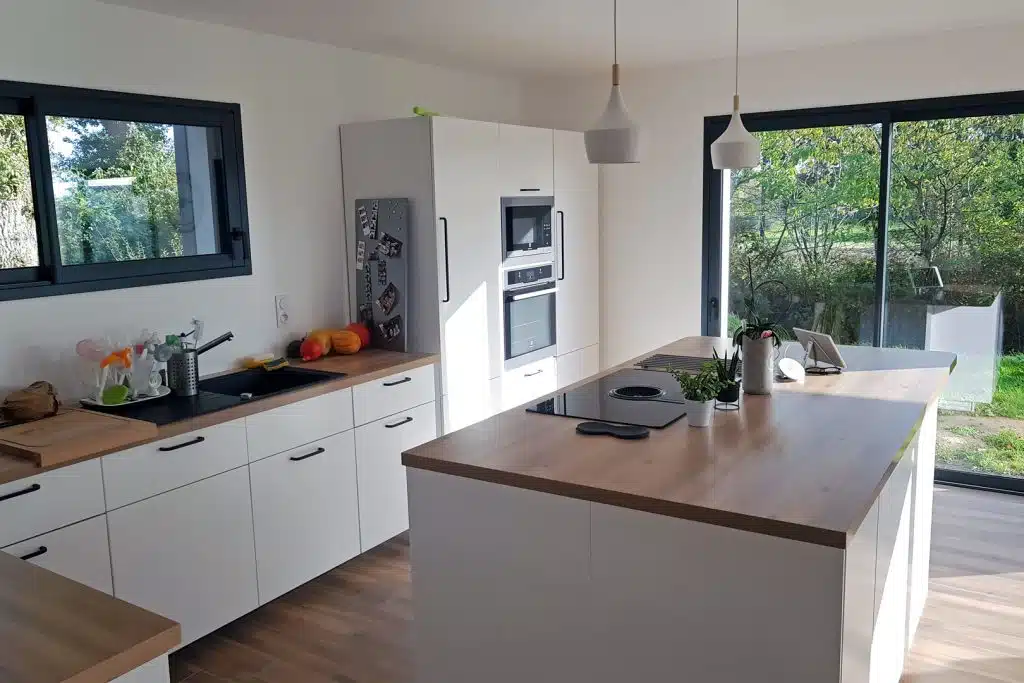 Intérieur maison moderne cuisine