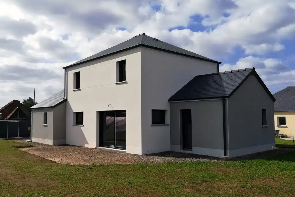 Maison individuelle avec étage et garage